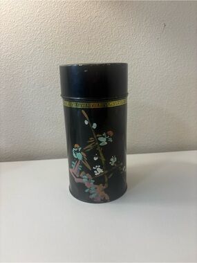 Vintage Taiwanese Tea Tin 1949-52 Black Gold Chinoiserie Can